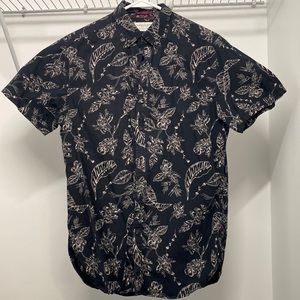 Denim & Flower short sleeve button down medium